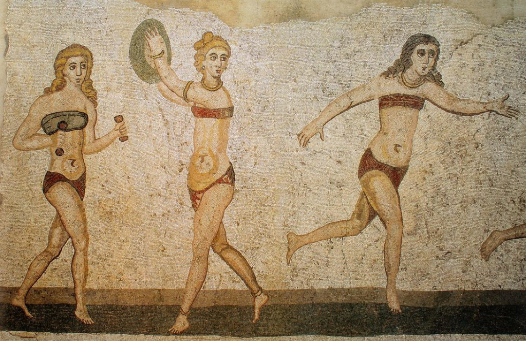 Roman Women working out